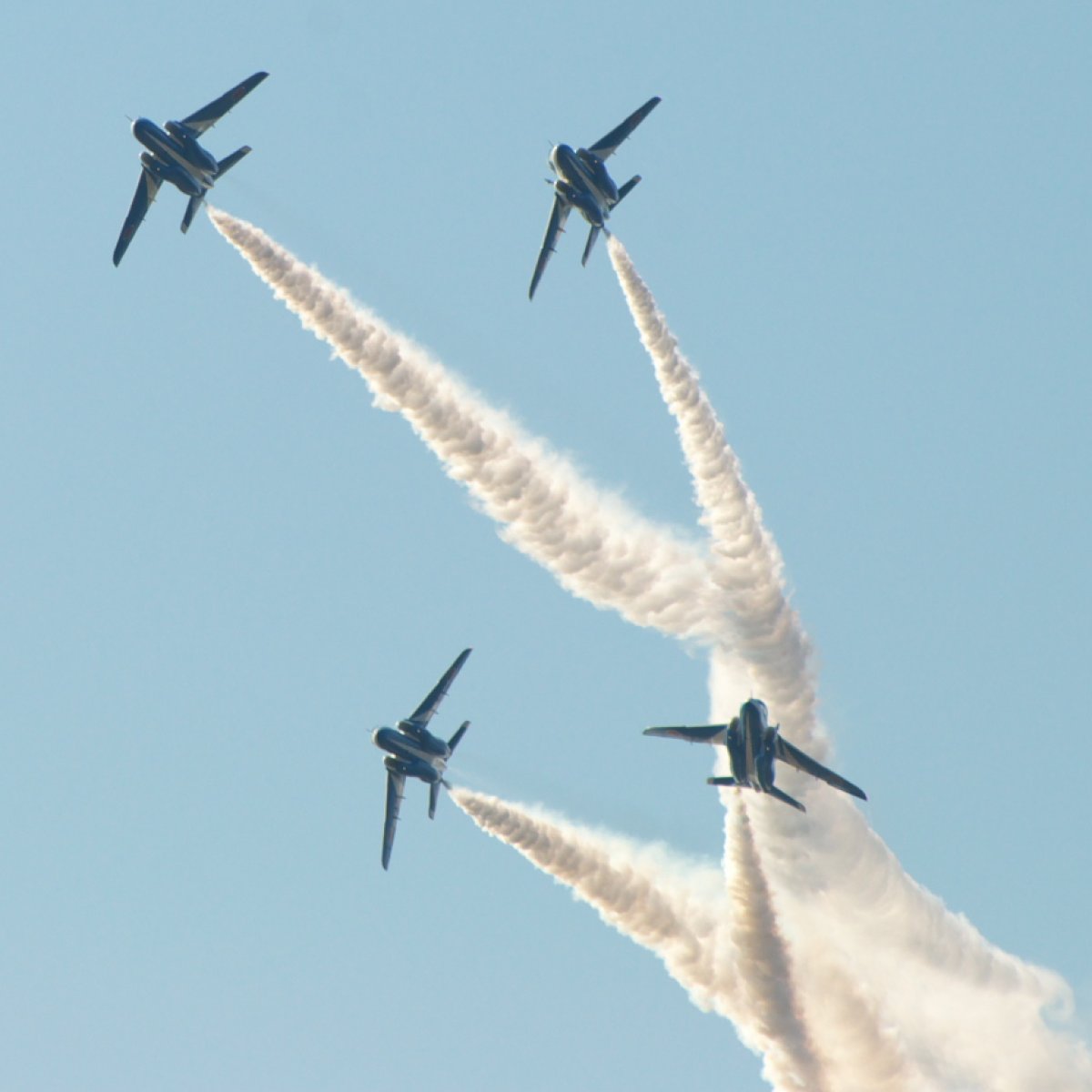 Japan Ends Ban on Lethal Weapons Exports