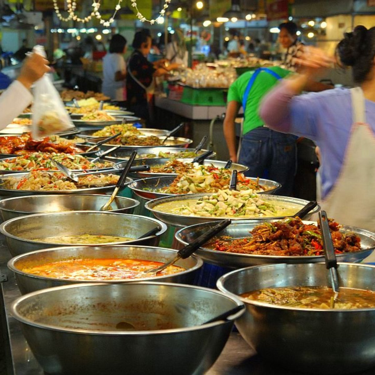 Infographic: How Thai Food Becomes Global